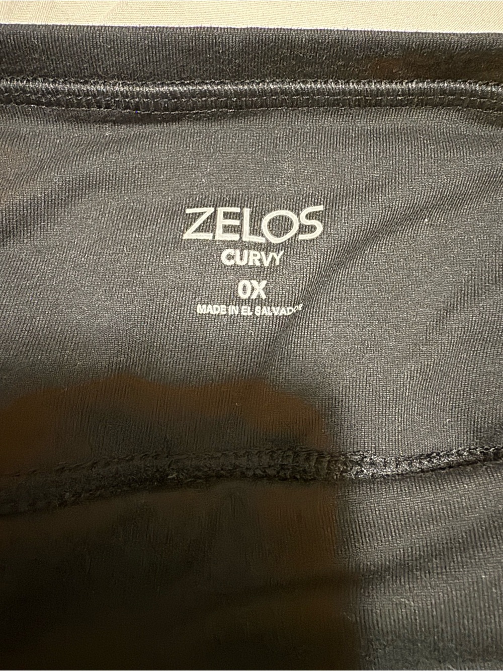 ZELOS Curvy Black Capris